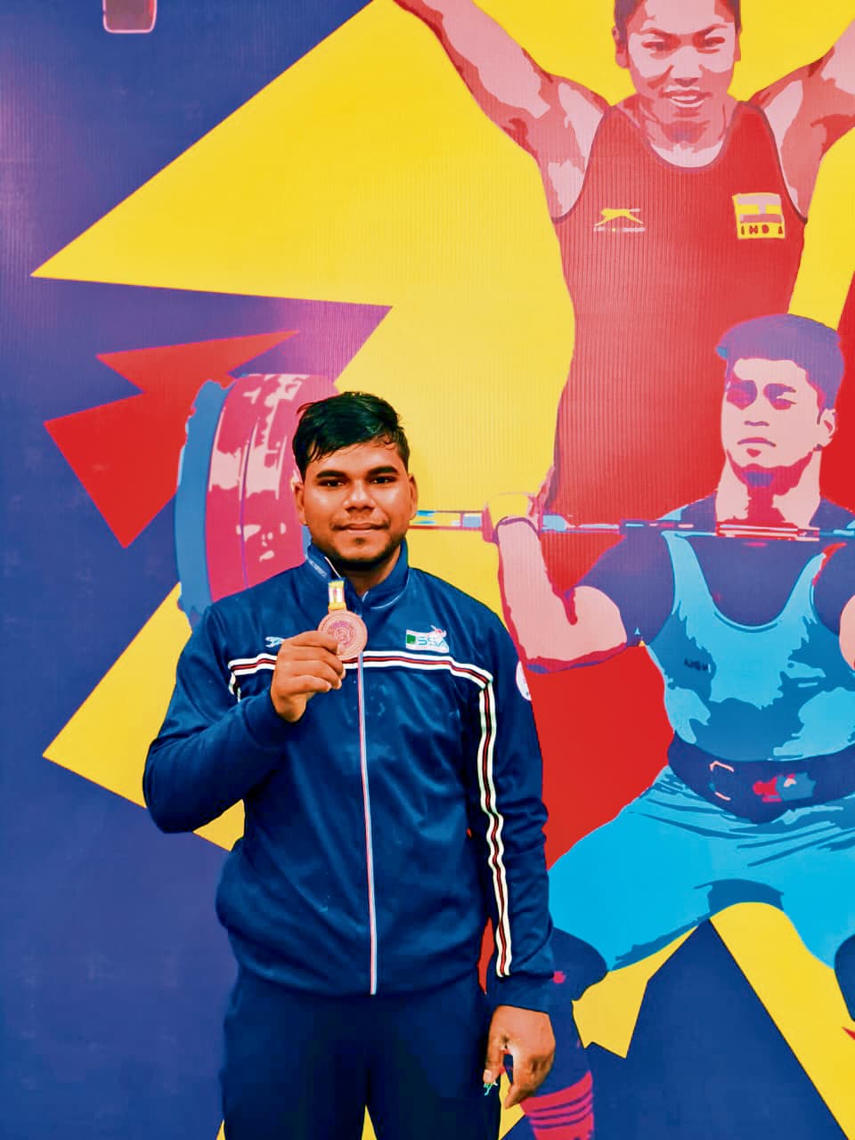 नेशनल स्कूल वेटलिफ्टिंग में जहानाबाद के अनिकेत ने जीता कांस्य