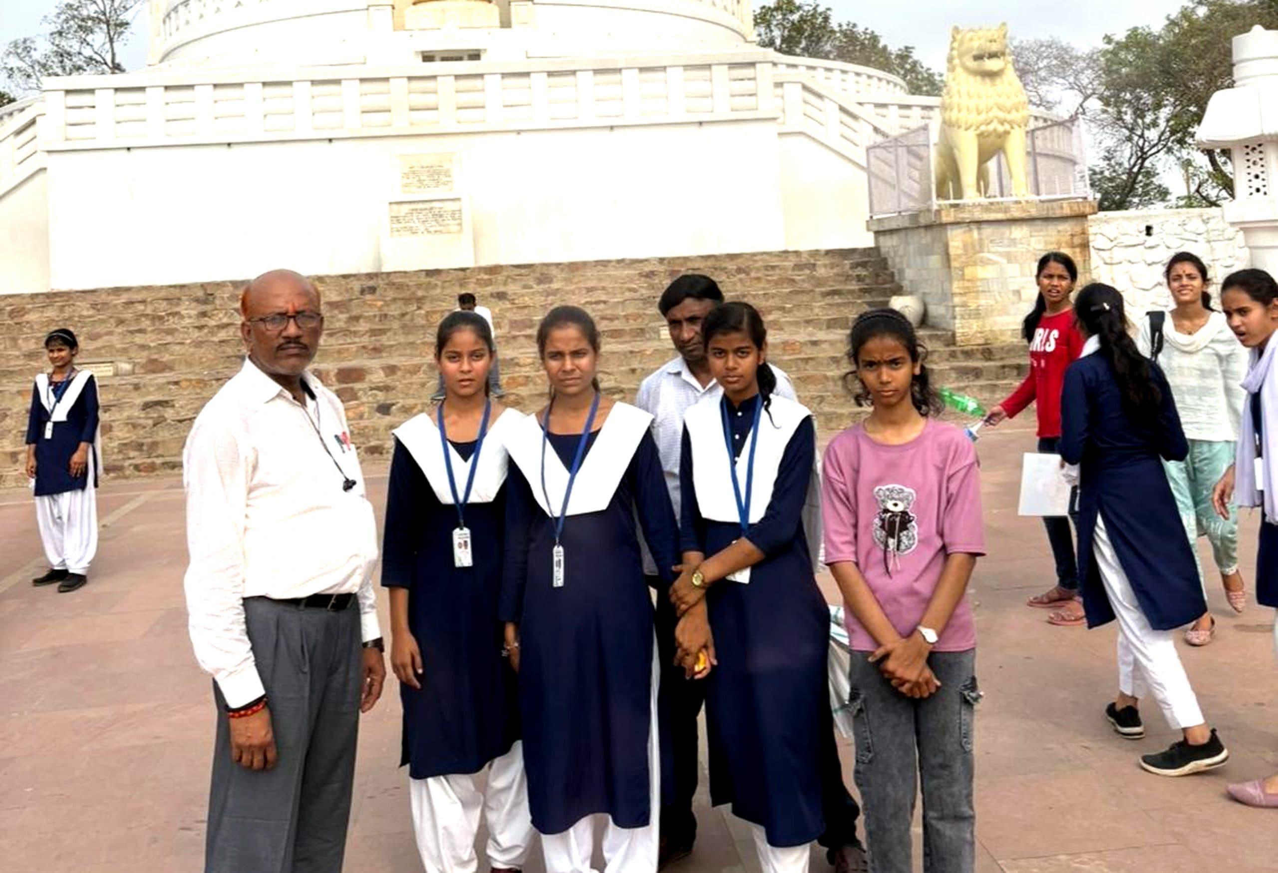 शैक्षणिक परिभ्रमण के लिए राजगीर और नालंदा पहुंचे छात्र, हासिल की कई जानकारियां