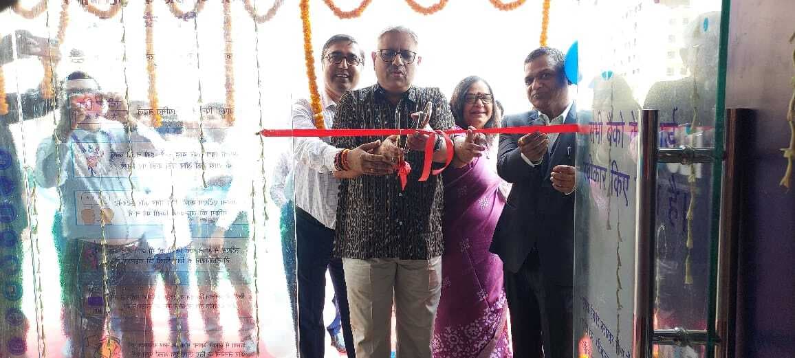 देवघर एम्स परिसर में खुला एसबीआइ का एटीएम