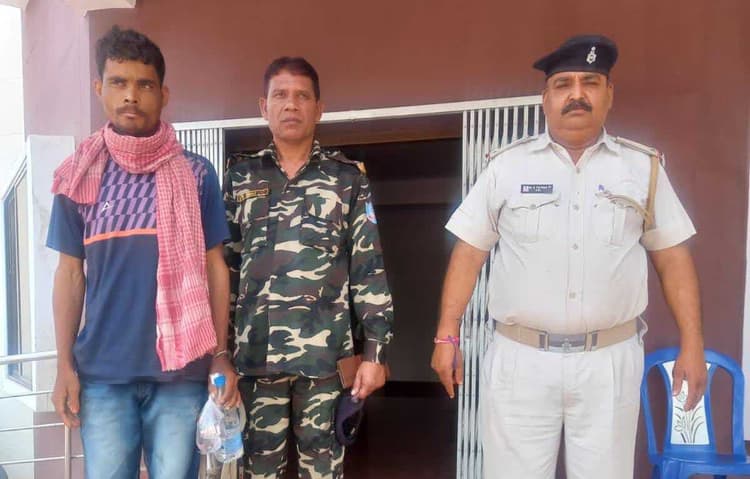 पुलिस ने चोरी के आरोप में एक व्यक्ति को गिरफ्तार