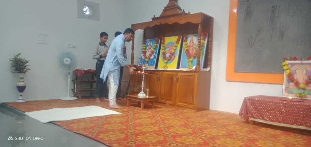 सरस्वती विद्या मंदिर में मनी भगवान महावीर की जयंती