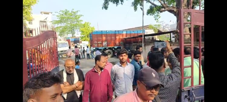 Motihari: बहन व उसके प्रेमी को हथौड़ा से पीटकर मार डाला, गिरफ्तार