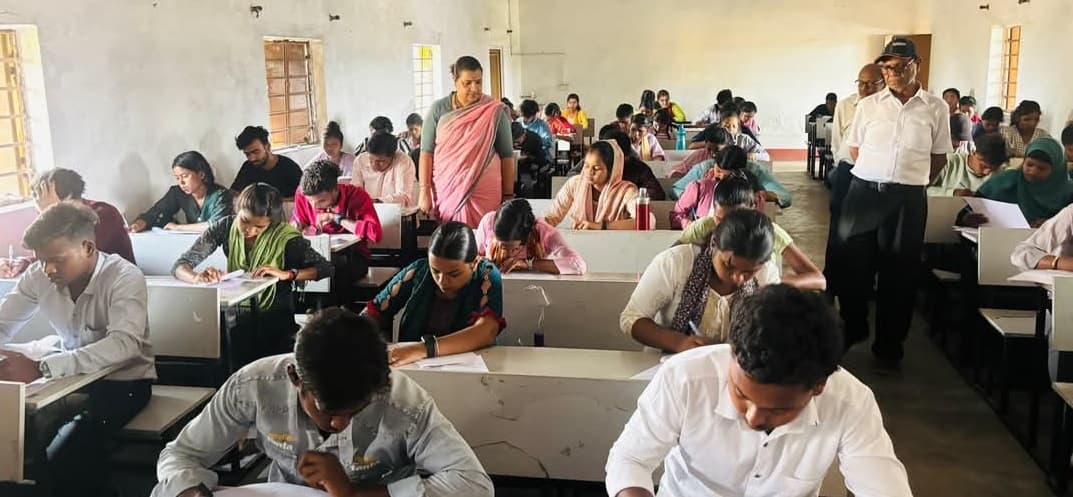 Bokaro News : विद्यालयों को सुविधायुक्त बना रही झारखंड सरकार : श्वेता सिंह