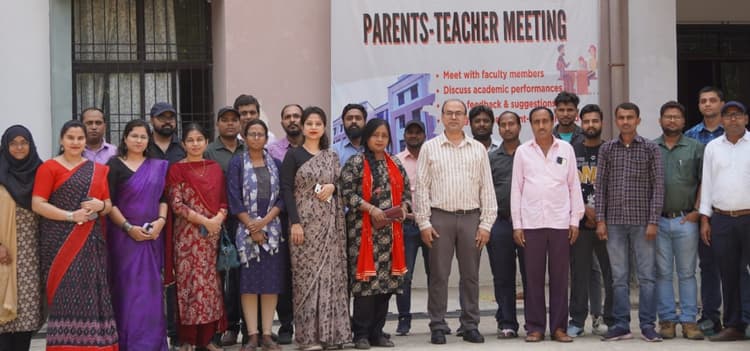 छात्रों के सर्वांगिण विकास के लिए संवाद जरूरी- प्राचार्य