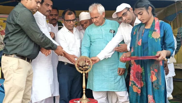 परिश्रम से ही मिलती है सफलता