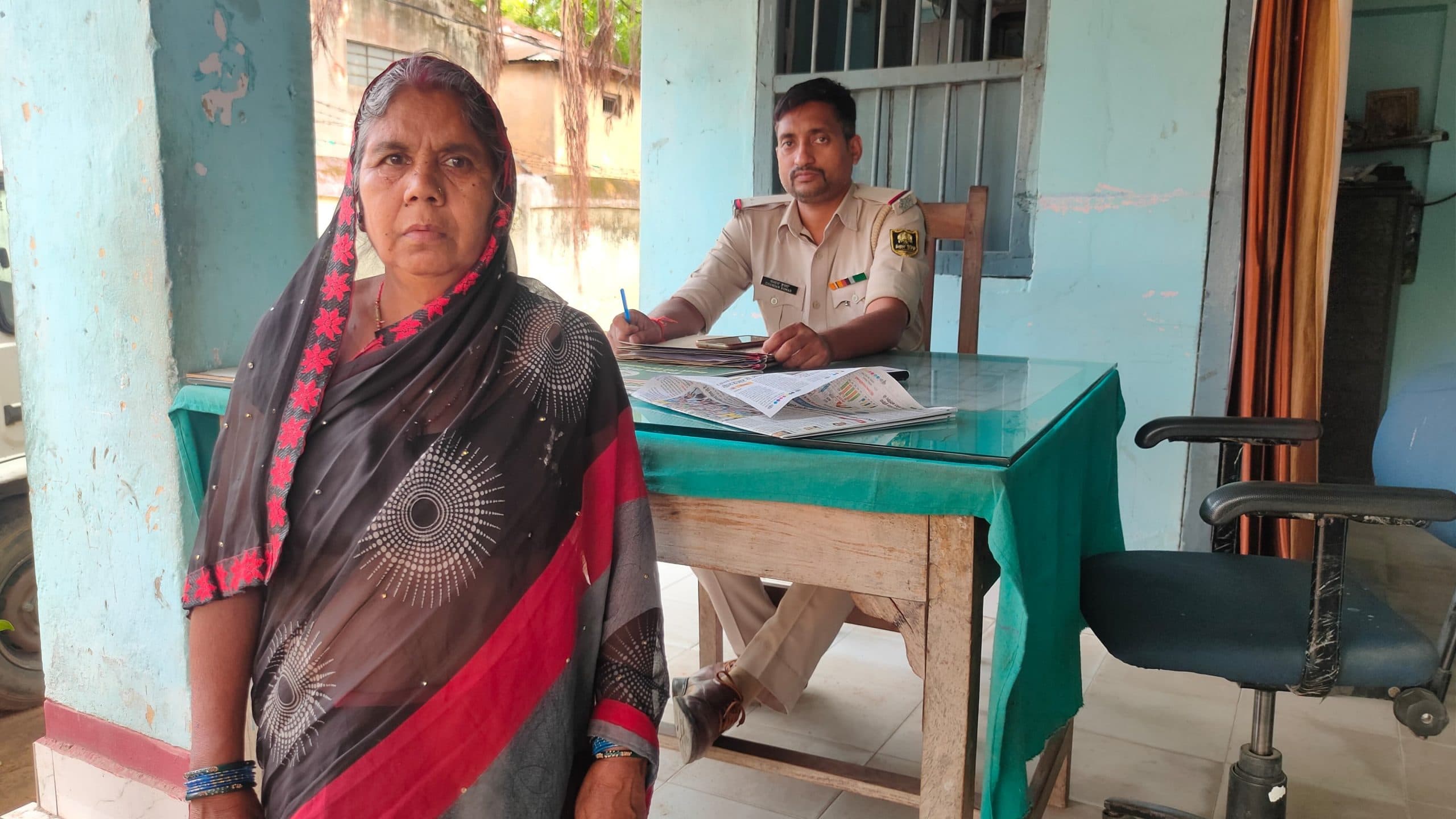 जमीन विवाद में महिला के साथ मारपीट