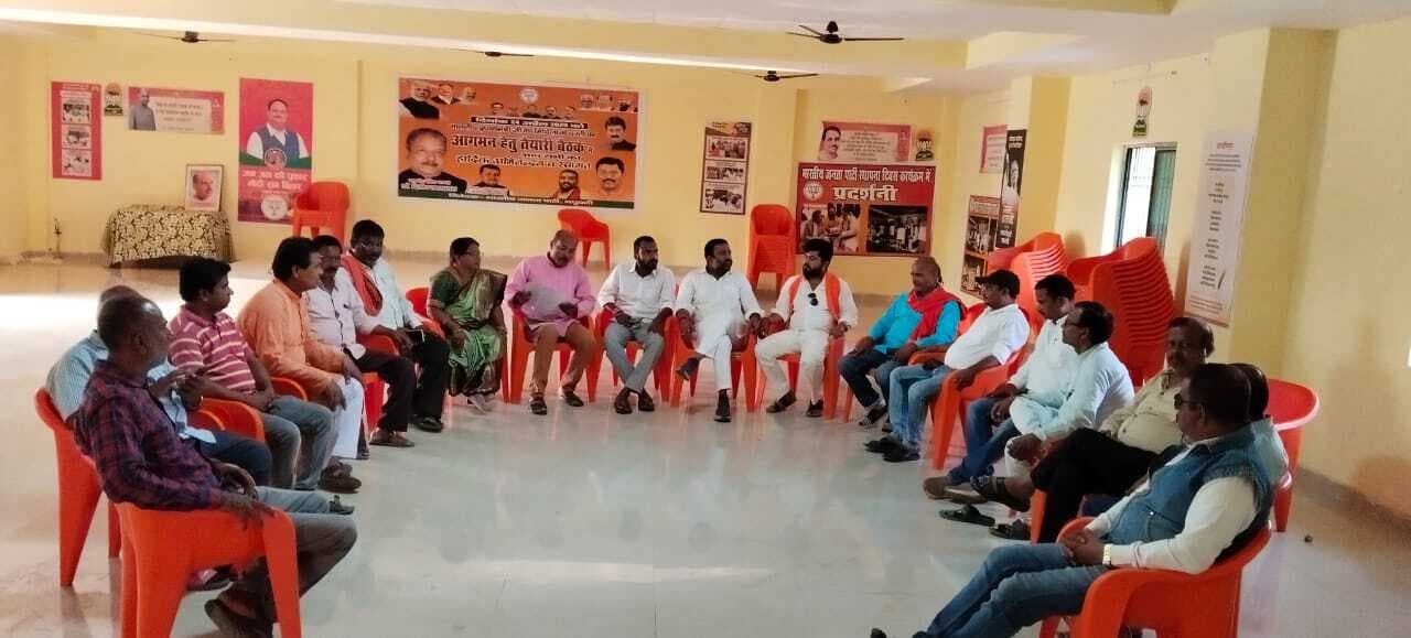 Madhubani News : पीएम की यात्रा के लिए भाजपा कार्यकर्ता घर घर जाकर करेंगे संवाद