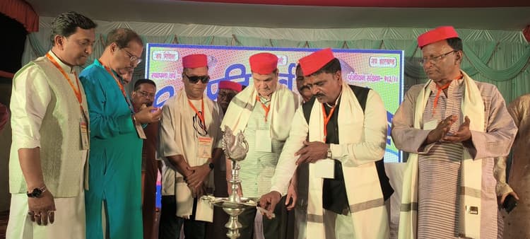 Giridih News :मैथिली विकास मंच के वार्षिक सम्मेलन