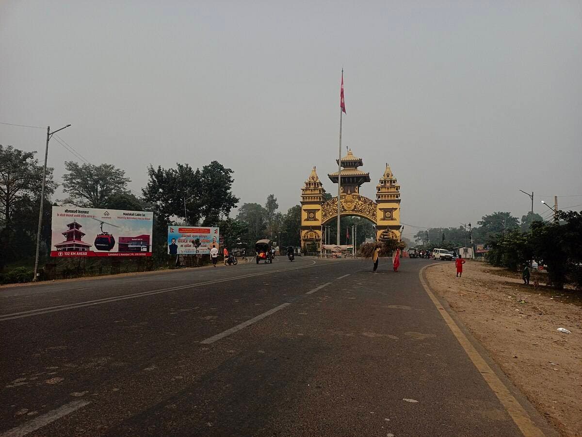 Motihari : बॉर्डर पर बवाल के कारण वीरगंज में फीका रहा नये साल का जश्न