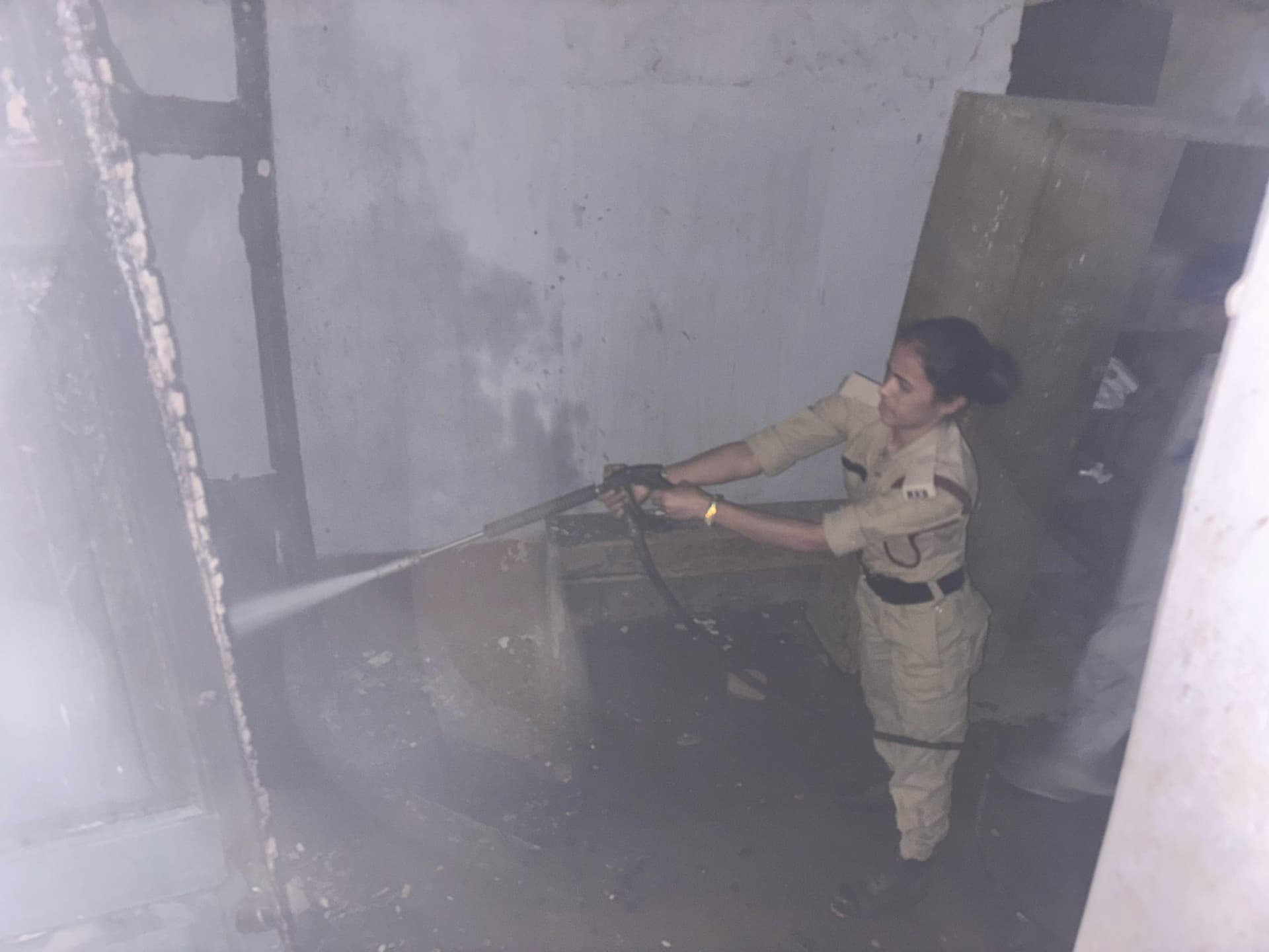 रेलवे स्टेशन क्लब के कमरे में लगी आग