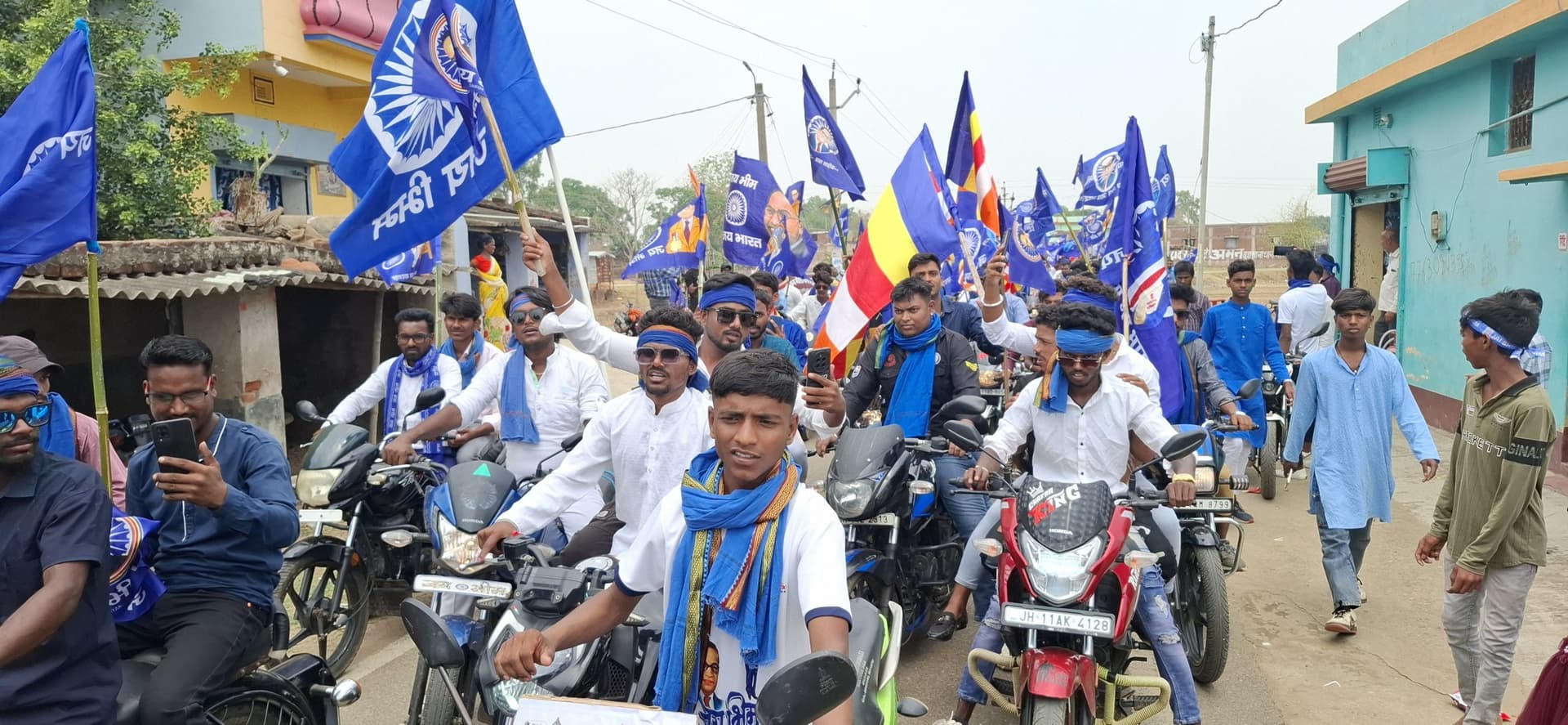 Ambedkar Jayanti :आंबेडकर जयंती पर लोगों को किया जागरूक