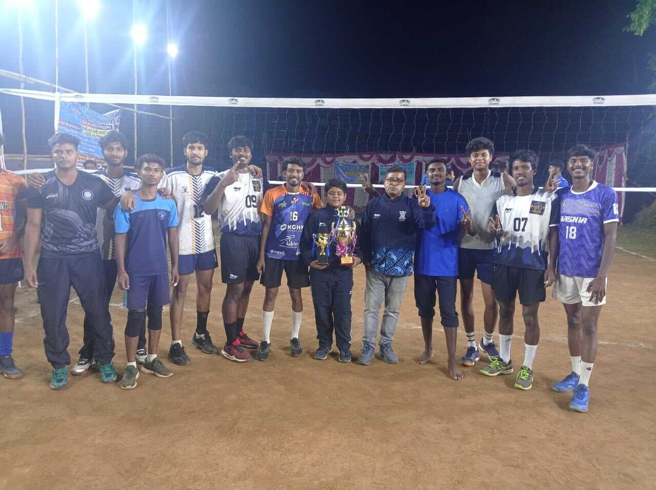 Sports : ऑक्सीजन पार्क ए टीम ने झारखंड पुलिस को हरा कर जीता खिताब