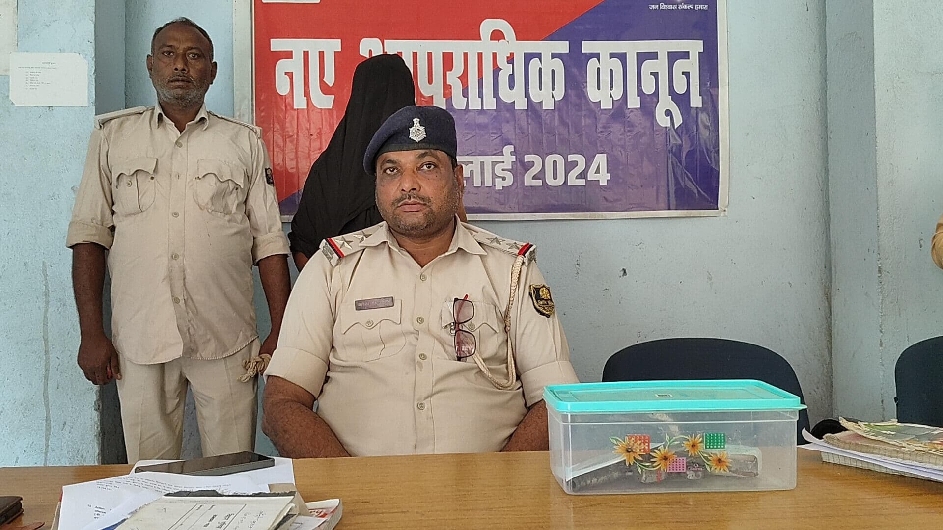 दरियापुर गांव से कट्टे के साथ आरोपित गिरफ्तार