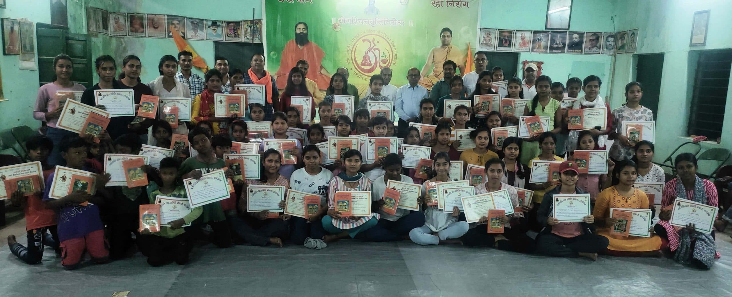 Bokaro News : लाठी खेलने वाली लड़कियां सम्मानित