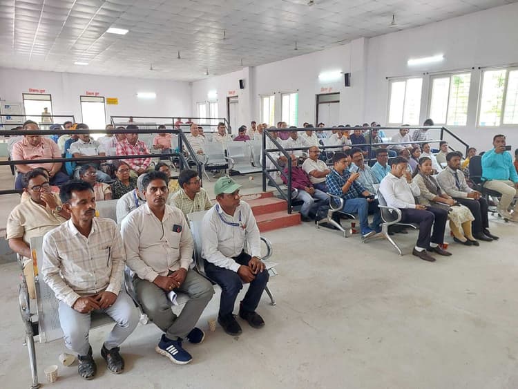 युवा शक्ति से ही होगा क्षेत्र और राज्य का विकास : डीएम