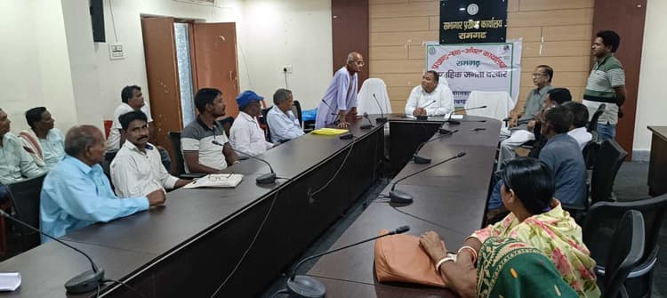 संपन्न लोग सरेंडर करें राशन कार्ड, वर्ना अनाज की ब्याज सहित होगी वसूली: सीओ