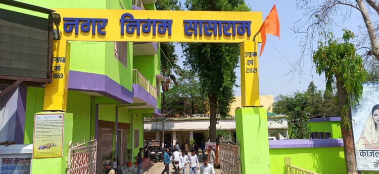 जहां न चला खुरपी-कुदाल, वहां लग रहा जनसंवाद