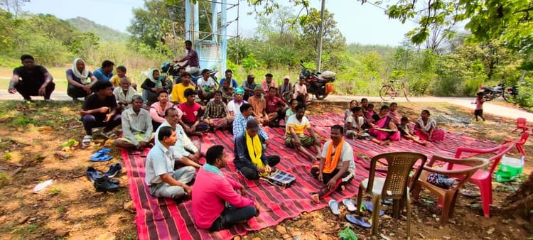 East Singhbhu News : उमवि व आंगनबाड़ी के सबमर्सिबल पंप, तार की चोरी, जलापूर्ति ठप