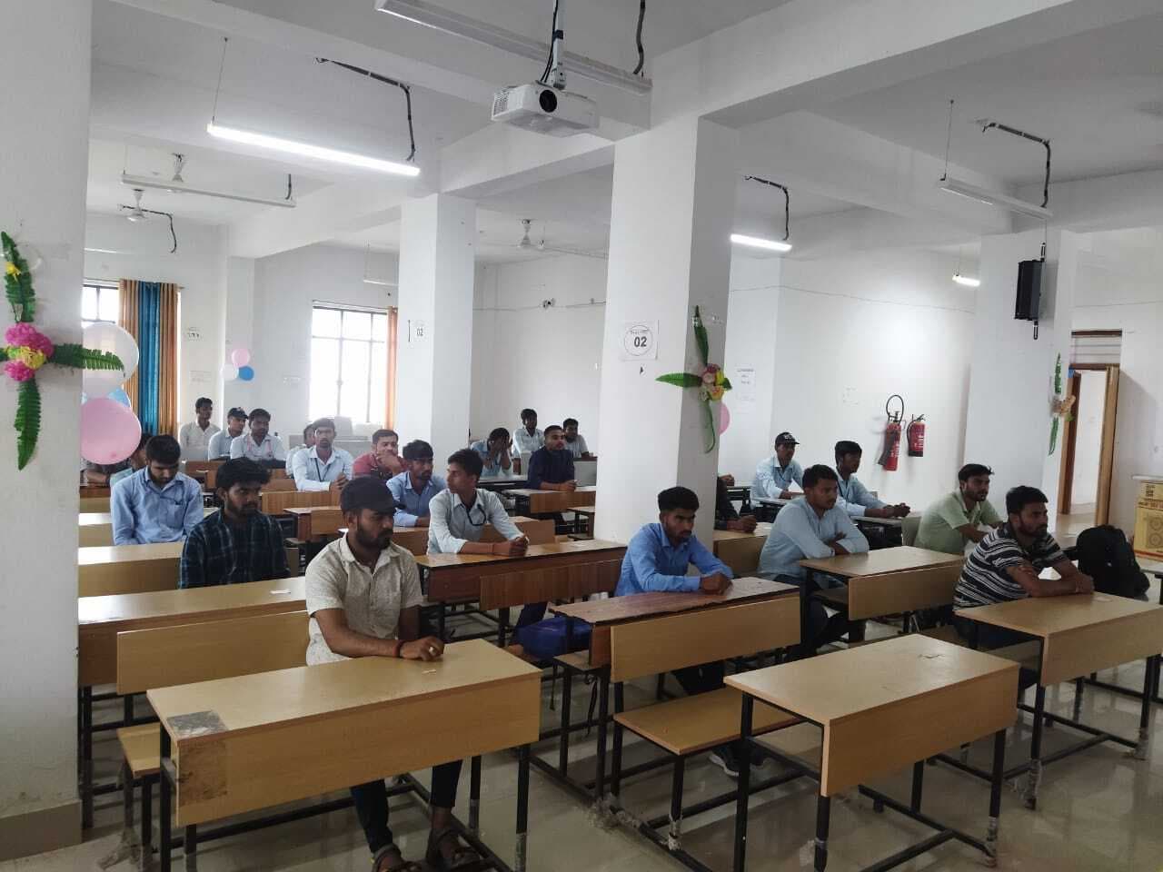 जॉब कैंप में 40 अभ्यर्थियों का चयन