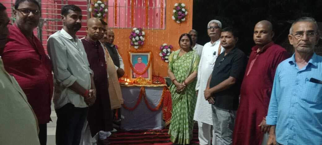 रामजी गुरु महाराज के परिजनों से मिल पूर्व मंत्री ने दिया सांत्वना