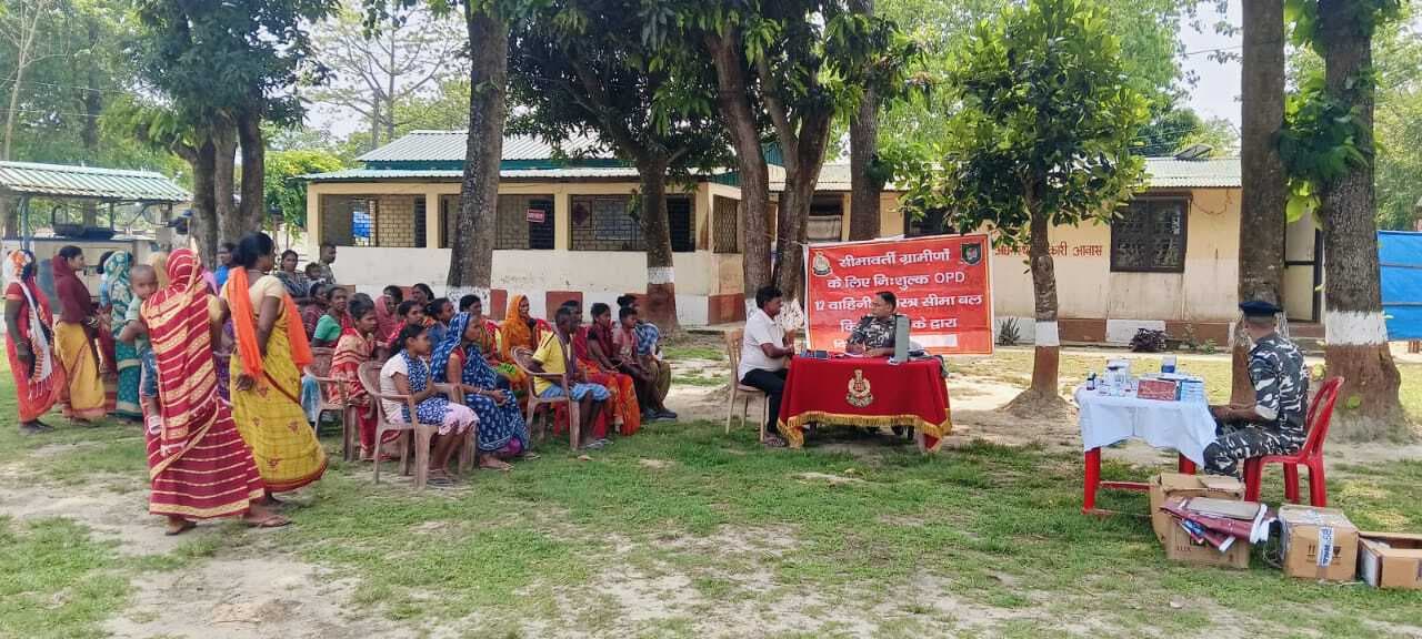 शिविर में सैकड़ों लोगों के स्वाथ्य की जांच