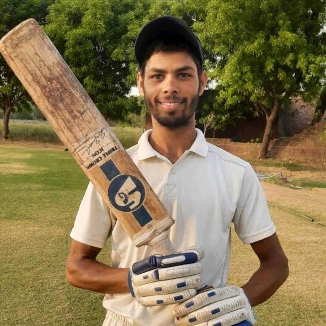 रजला निवासी विराट रितेश का जिला क्रिकेट में हुआ चयन, खुशी