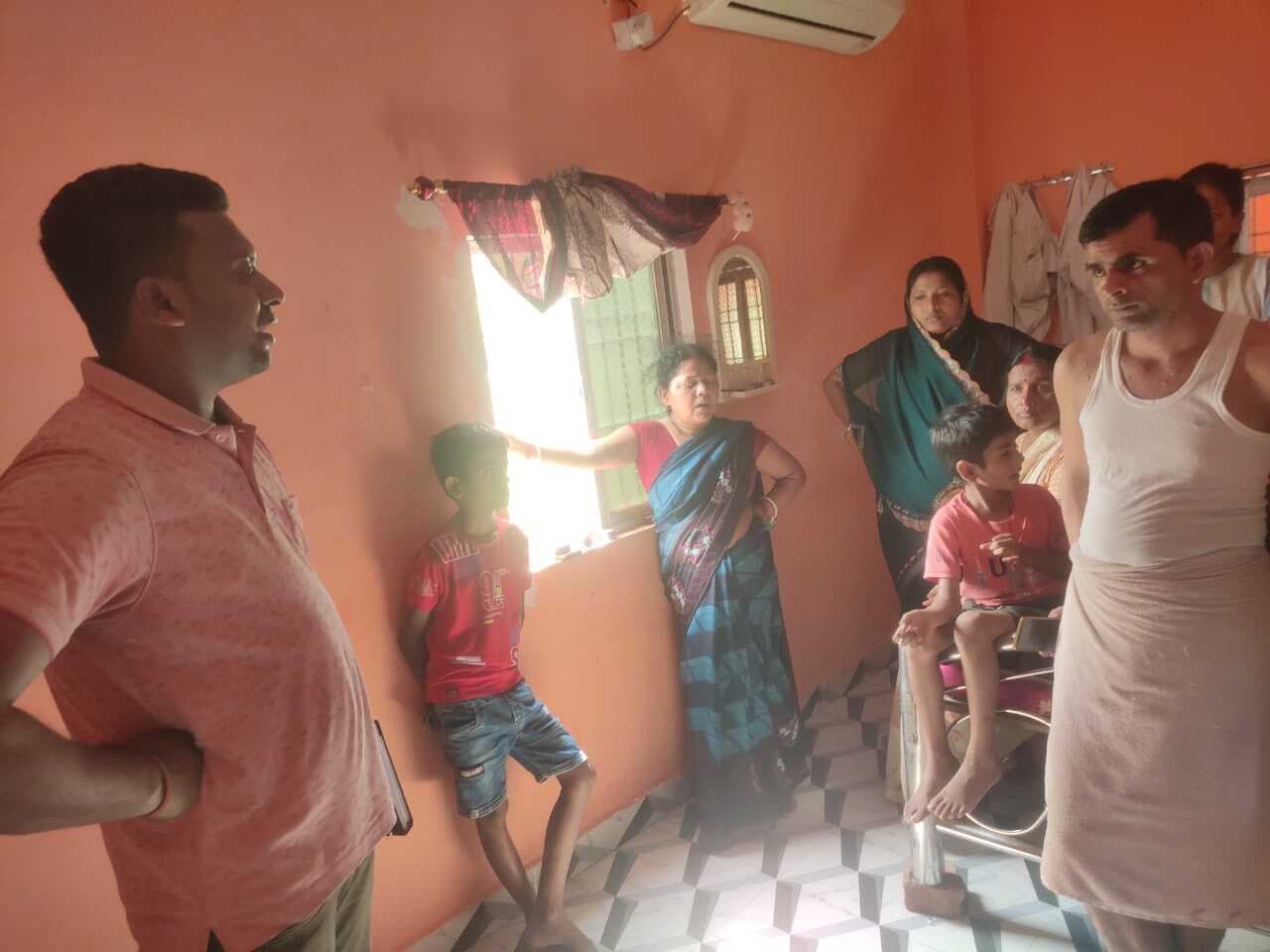 ग्रामीण चिकित्सक के घर का ताला तोड़कर नकद व जेवरात सहित लाखों की चोरी