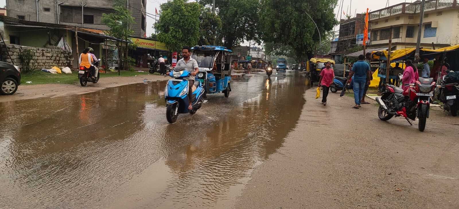 ओलावृष्टि व झमाझम बारिश, सब्जी फसल को नुकसान