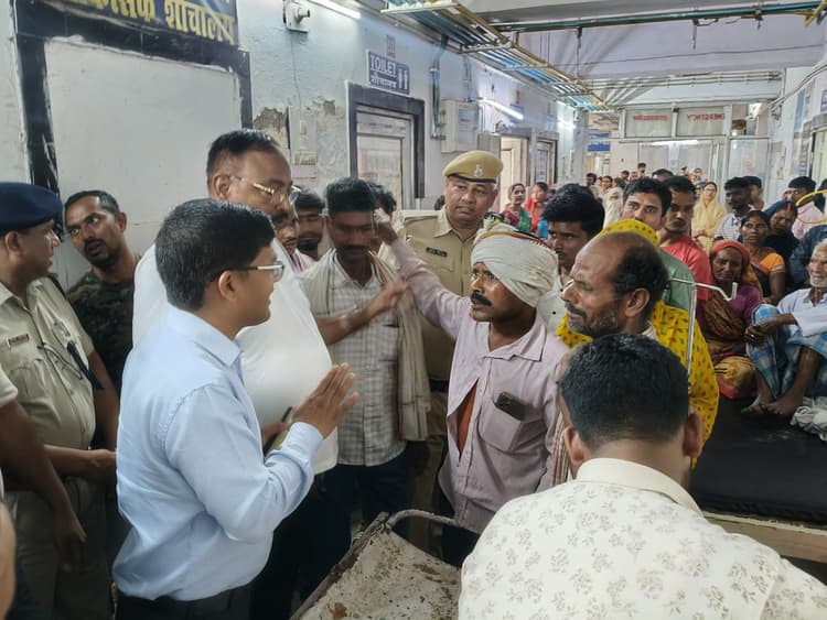 sitamarhi news : सदर अस्पताल में युवक की मौत पर हंगामा