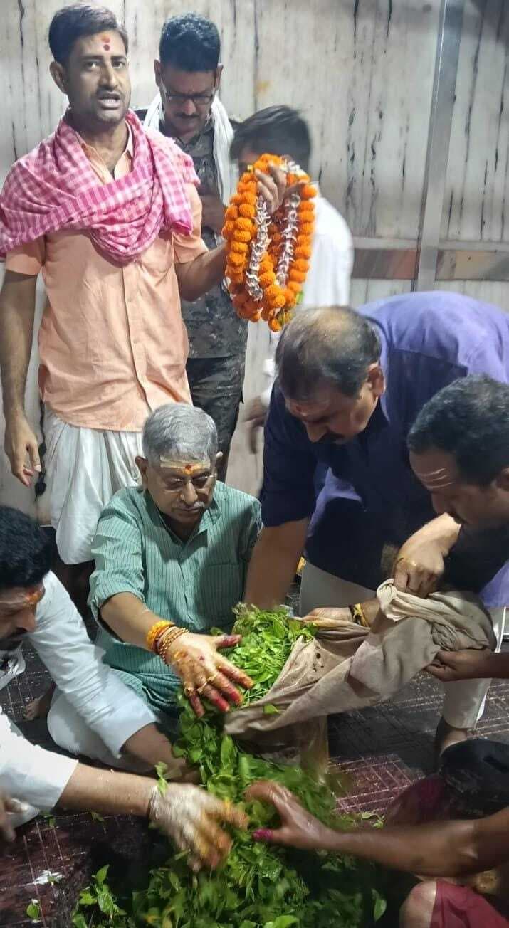 केंद्रीय पंचायती राज मंत्री ने की फौजदारीनाथ की पूजा