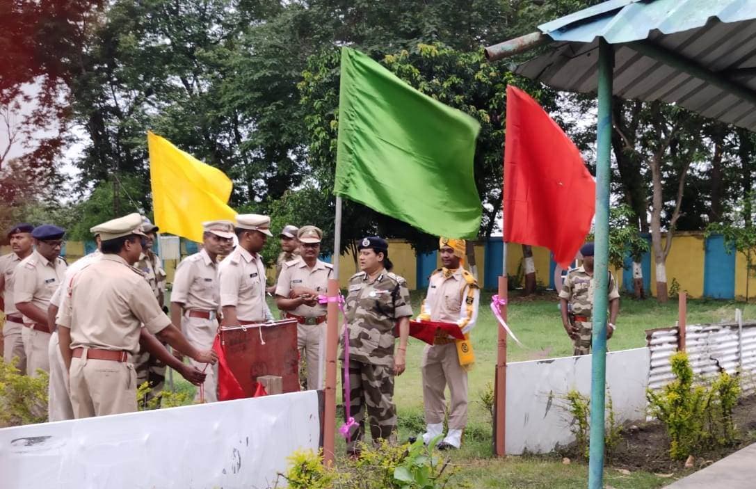 Bokaro News : सीआइएसएफ आइजी ने यूनिटों का किया निरीक्षण