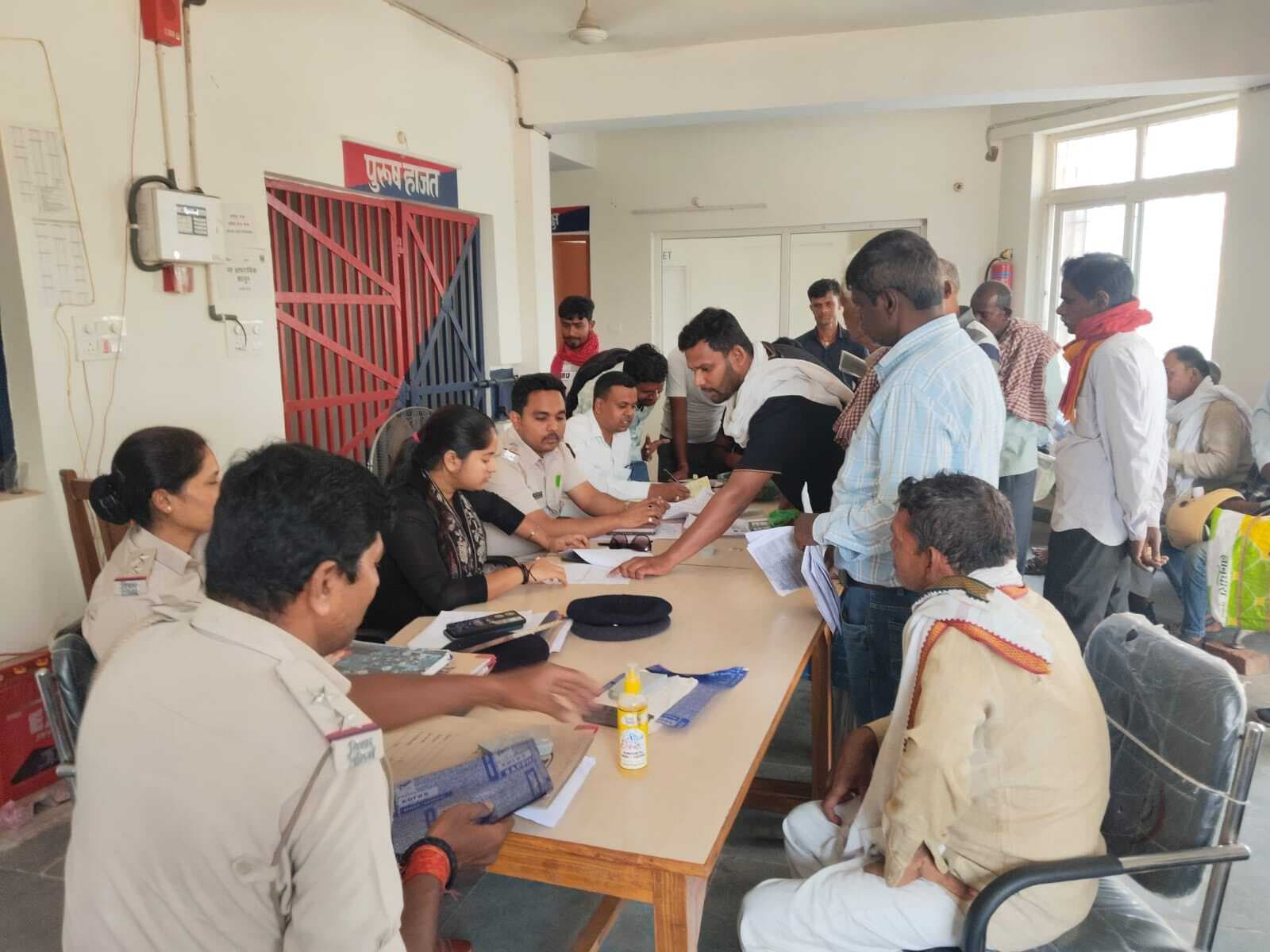 दावथ व सूर्यपुरा सीओ ने चार मामलों का किया निबटारा