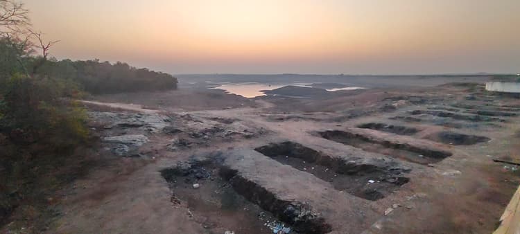 कैबिनेट में मोहर लगने के बाद भी डैम के गाद की सफाई आरंभ नहीं