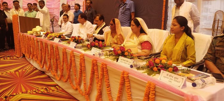 Motihari: रक्सौल के विकास के लिए सरकार के खजाने में नहीं है पैसे की कमी : मंत्री