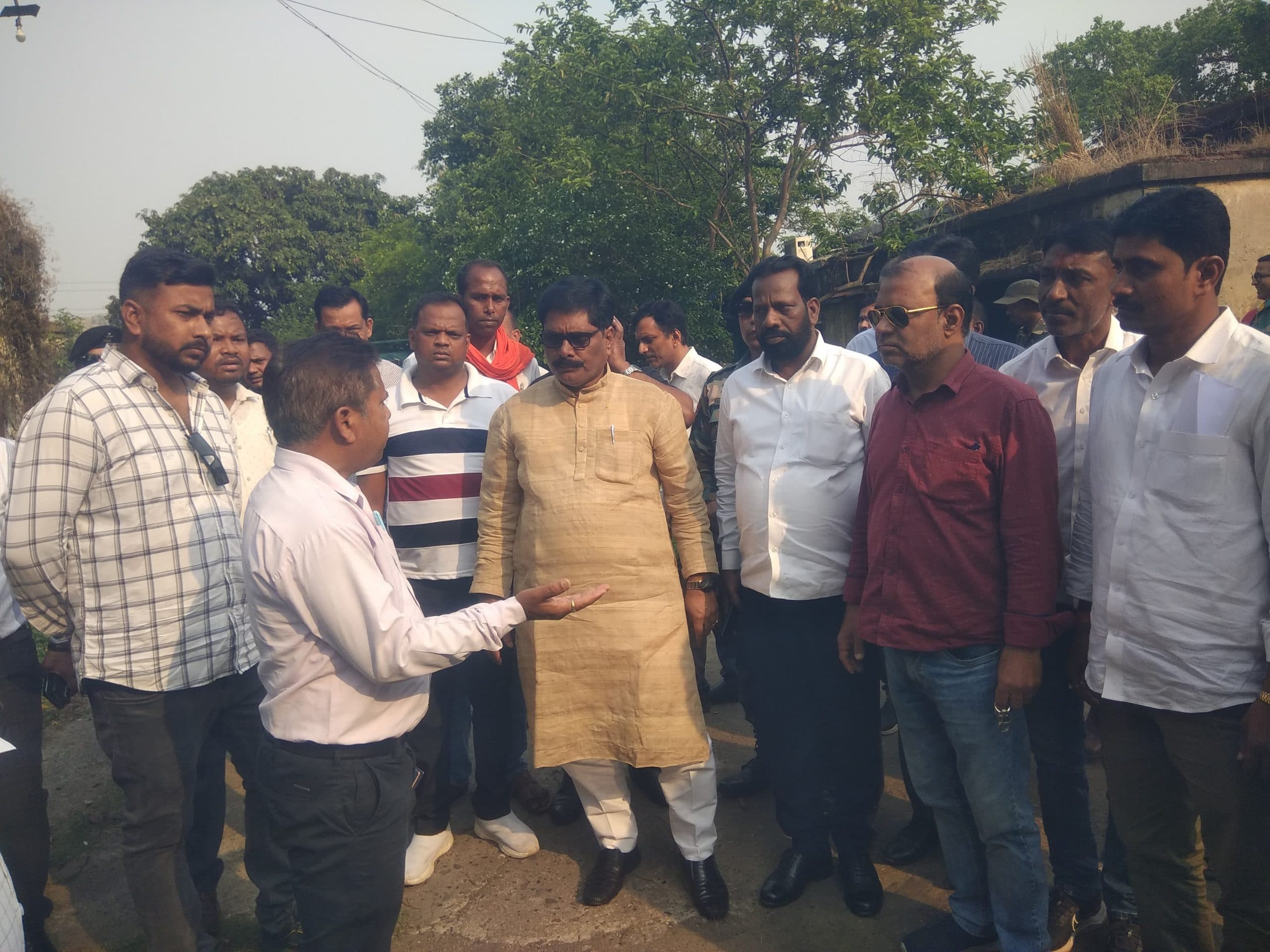 Bokaro News : मंत्री ने टीआरडब्ल्यू निर्माण स्थल का किया निरीक्षण