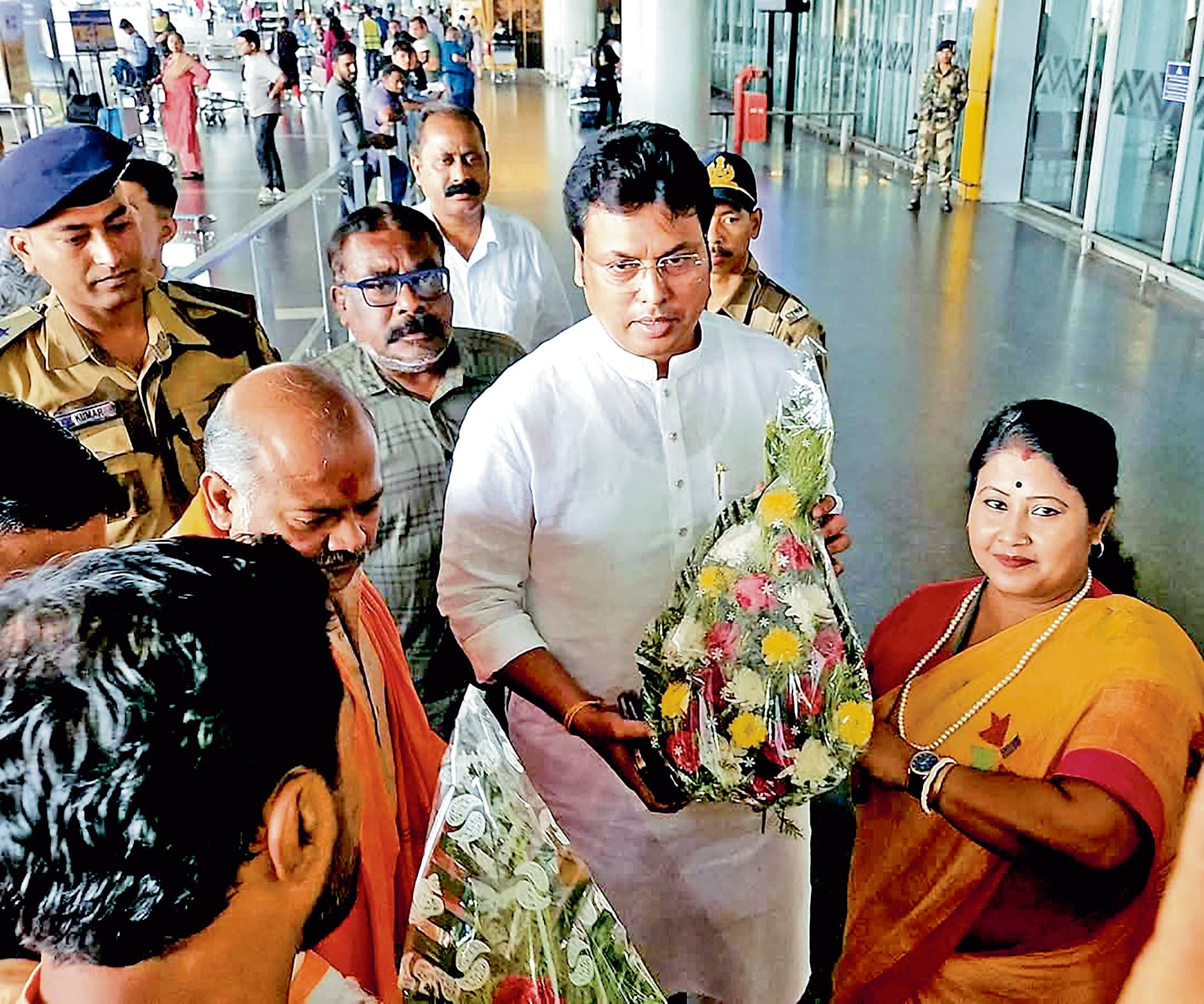 बंगाल की छवि धूमिल कर रहीं ममता : विप्लव देव