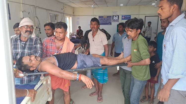 भूमि विवाद में मारपीट व गोलीबारी, झगड़ा देख रहे युवक को लगी गोली, रेफर