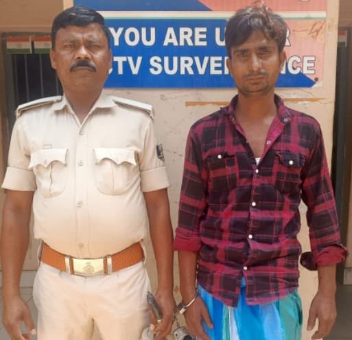 गैरेज नहीं चला तो बाइक चोरी कर बेचने लगा, गिरफ्तार