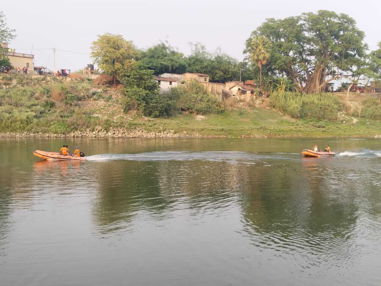 Samastipur News:गंडक नदी में स्नान करने के दौरान किशोर डूबा, तलाश जारी