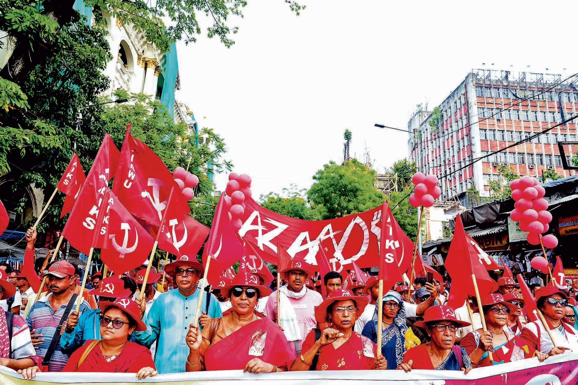 इस बार की ब्रिगेड रैली में वामो समर्थकों ने बुद्धदेव भट्टाचार्य को किया मिस