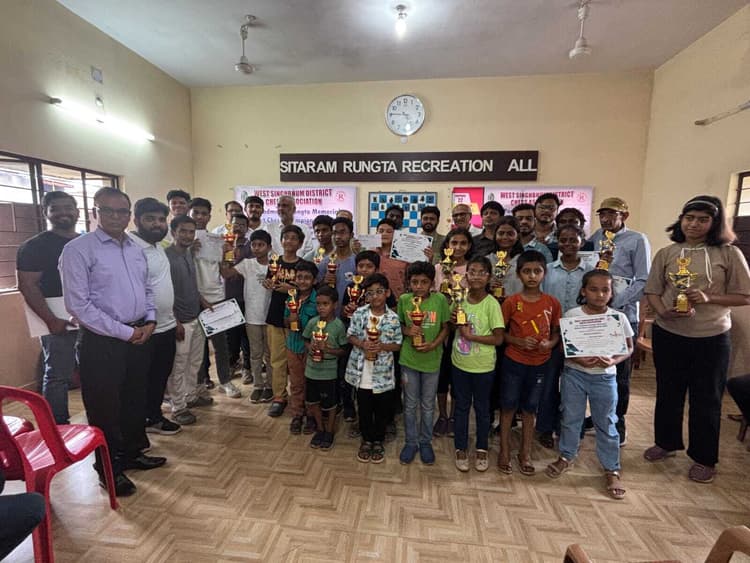 Chaibasa News : आठ राउंड में सात अंक लाकर उमेश साव प्रथम व कमल किशोर देवनाथ द्वितीय