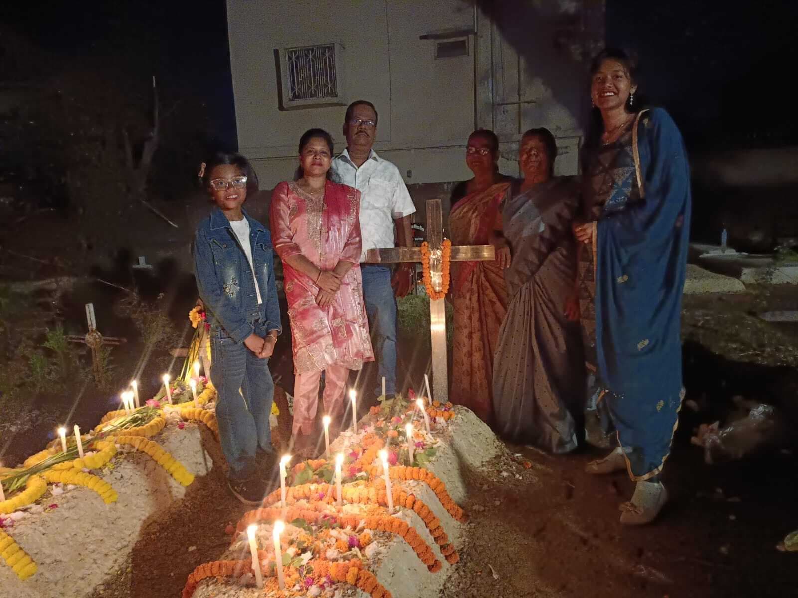 Dhanbad News: पुनरुत्थान की सुंदर भोर में हमारा यीशु जी उठा....