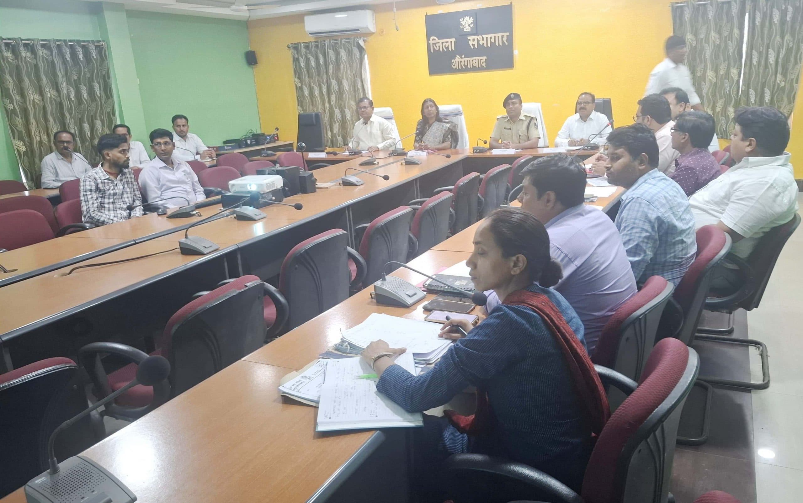 10 दिनों के अंदर 10 किलोमीटर का भौतिक रूप से हो दखल कब्जा : आयुक्त