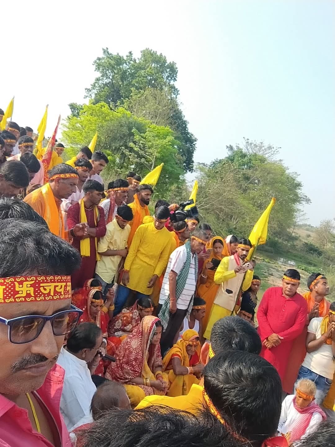 प्राण-प्रतिष्ठा को ले निकाली गयी भव्य कलश शोभायात्रा