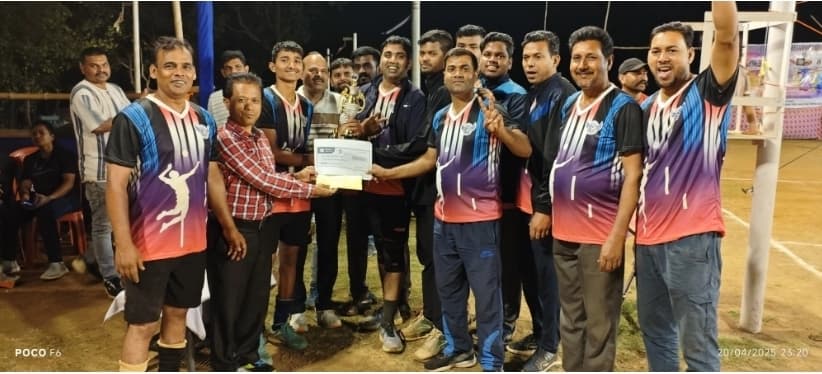 Chaibasa News : सिविल सुपर किंग को सीधे सेटों में 2-0 से हरा एसए टाइगर्स बना विजेता