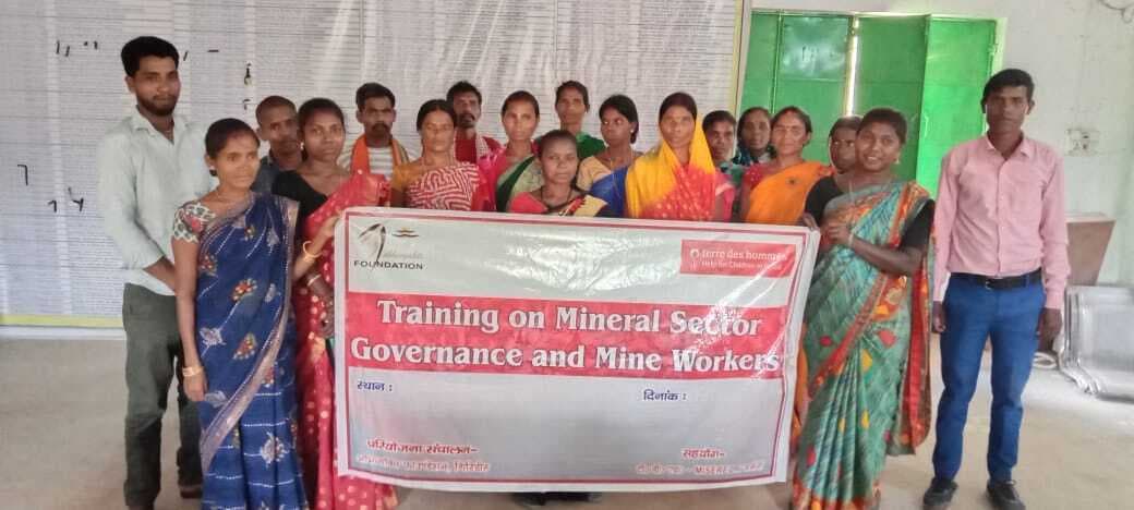 Giridih News :मजदूरों को दिया गया प्रशिक्षण