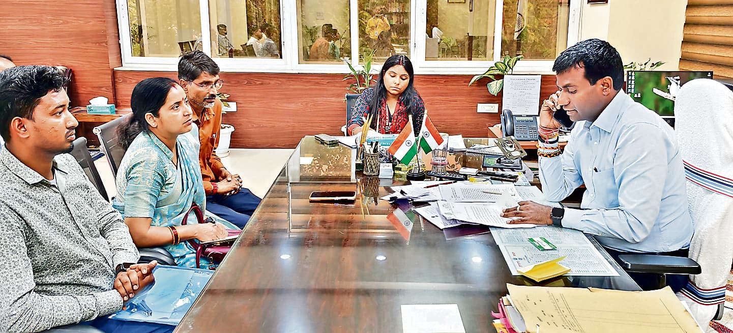 Ranchi News : जल जमाव व अवैध बालू ढुलाई के आये मामले, कार्रवाई का निर्देश