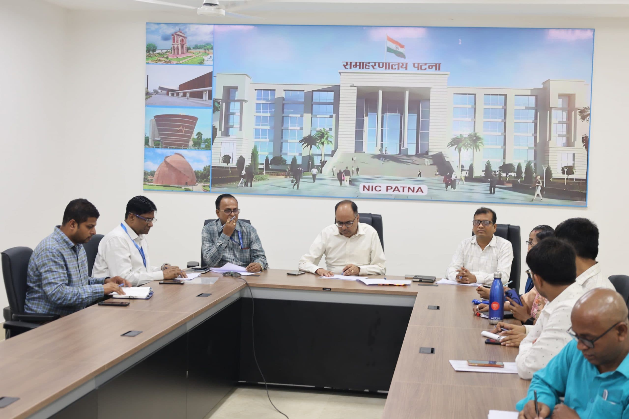 Patna News : दाखिल-खारिज में लापरवाही पर पटना सदर व सिटी के डीसीएलआर को शो-कॉज, सात सीओ को सात दिनों का अल्टीमेटम