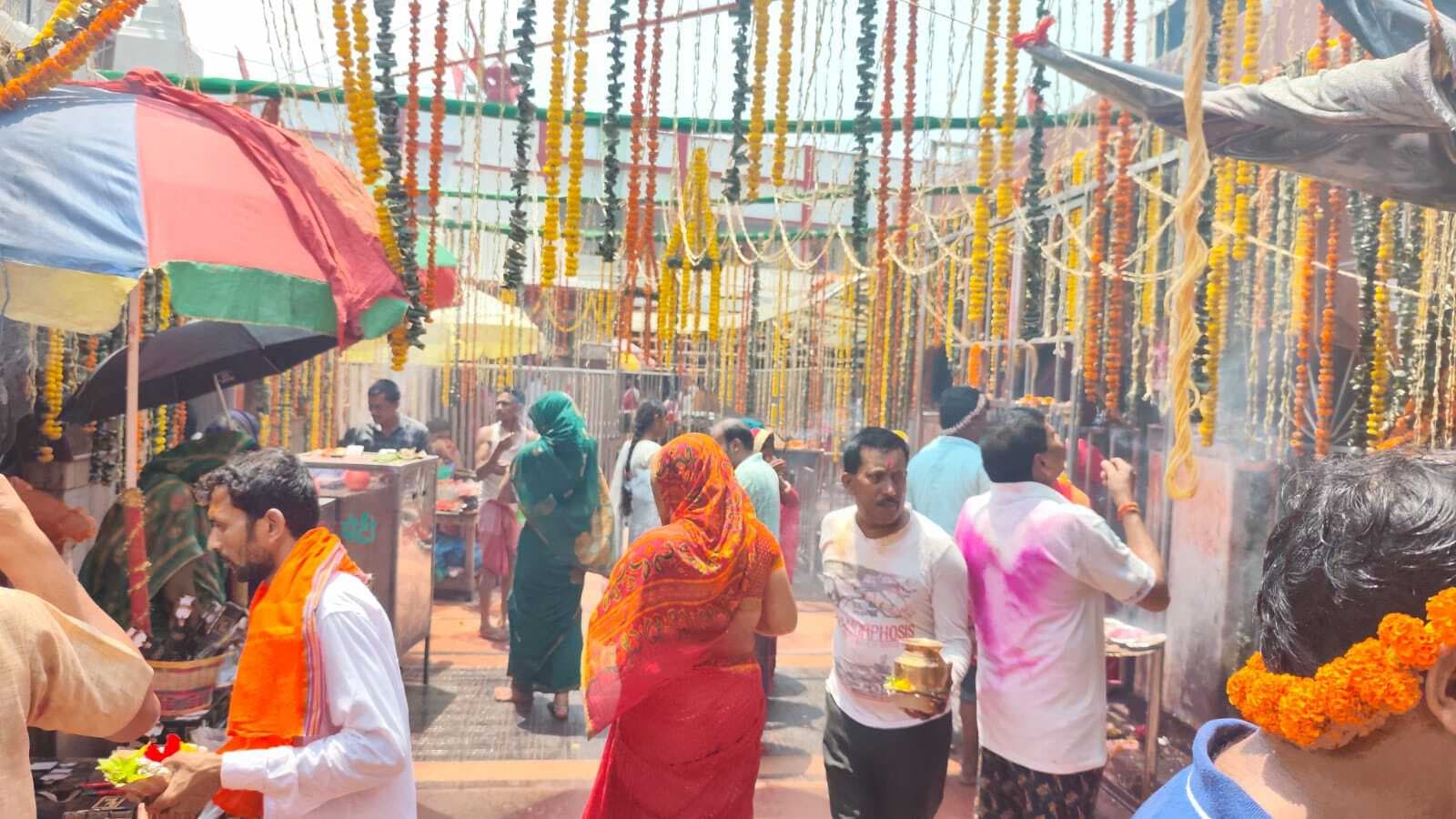 30 हजार श्रद्धालुओं ने की फौजदारीनाथ की पूजा-अर्चना