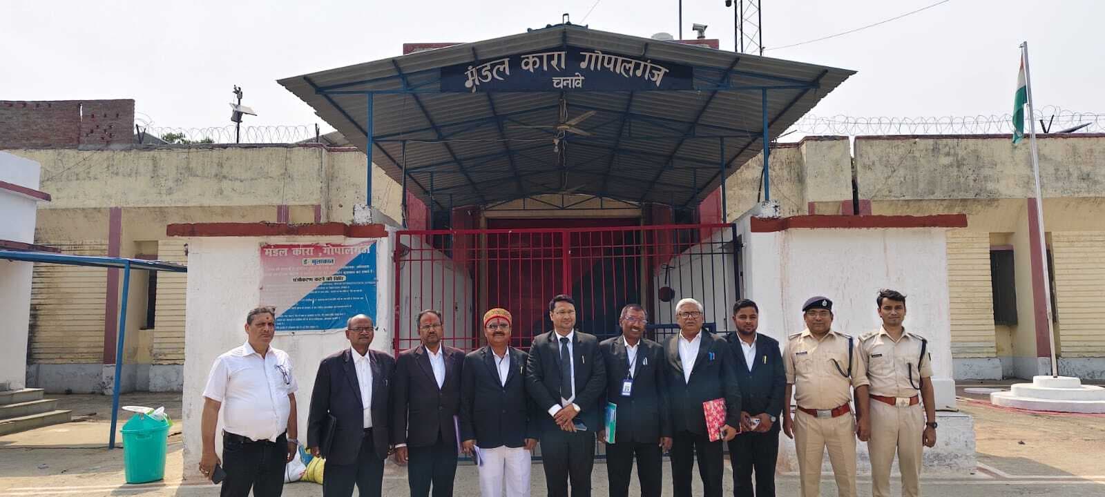 उच्च न्यायालय विधिक सेवा समिति के सदस्यों ने जेल का किया मुआयना